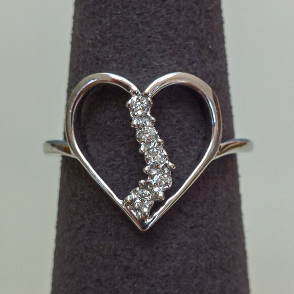 10k White Gold Open Heart Diamond Ring, Size 6.75 - Picture 1 of 16